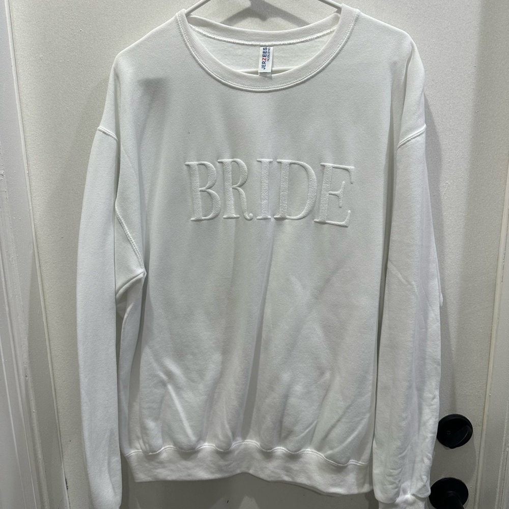 SHEIN White Crew Neck Jacket Minimalist Design